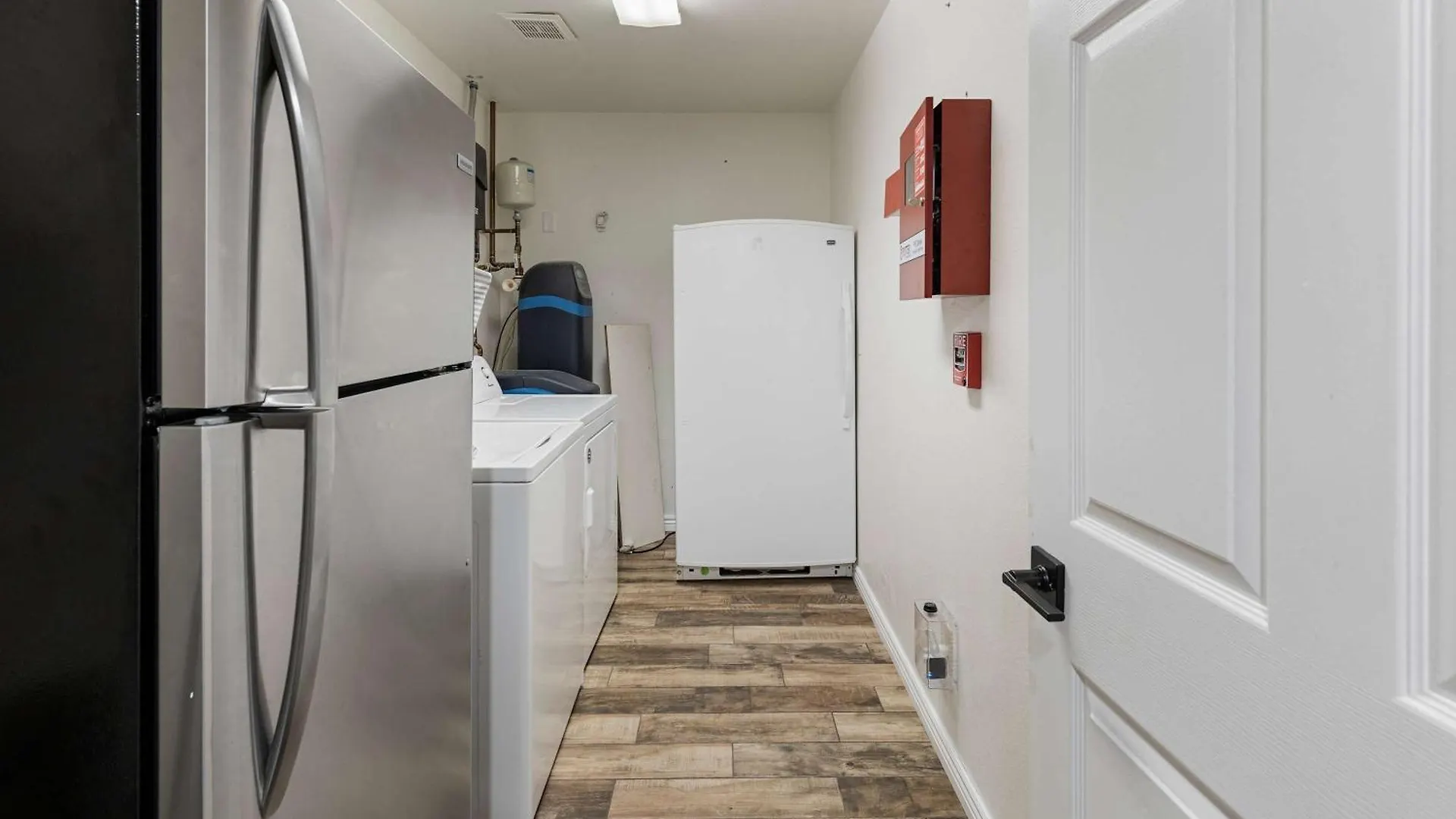 This Is It - Great Location -13 Beds - Pool - Gym Phoenix